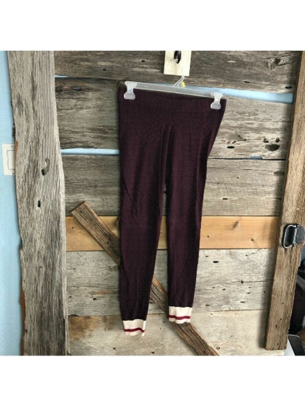 𝅺garage Size Large Burgundy Leggings With Striped Cuffs